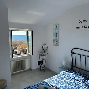 https://perla-marina-riva-trigoso.hotelitalianriviera.com